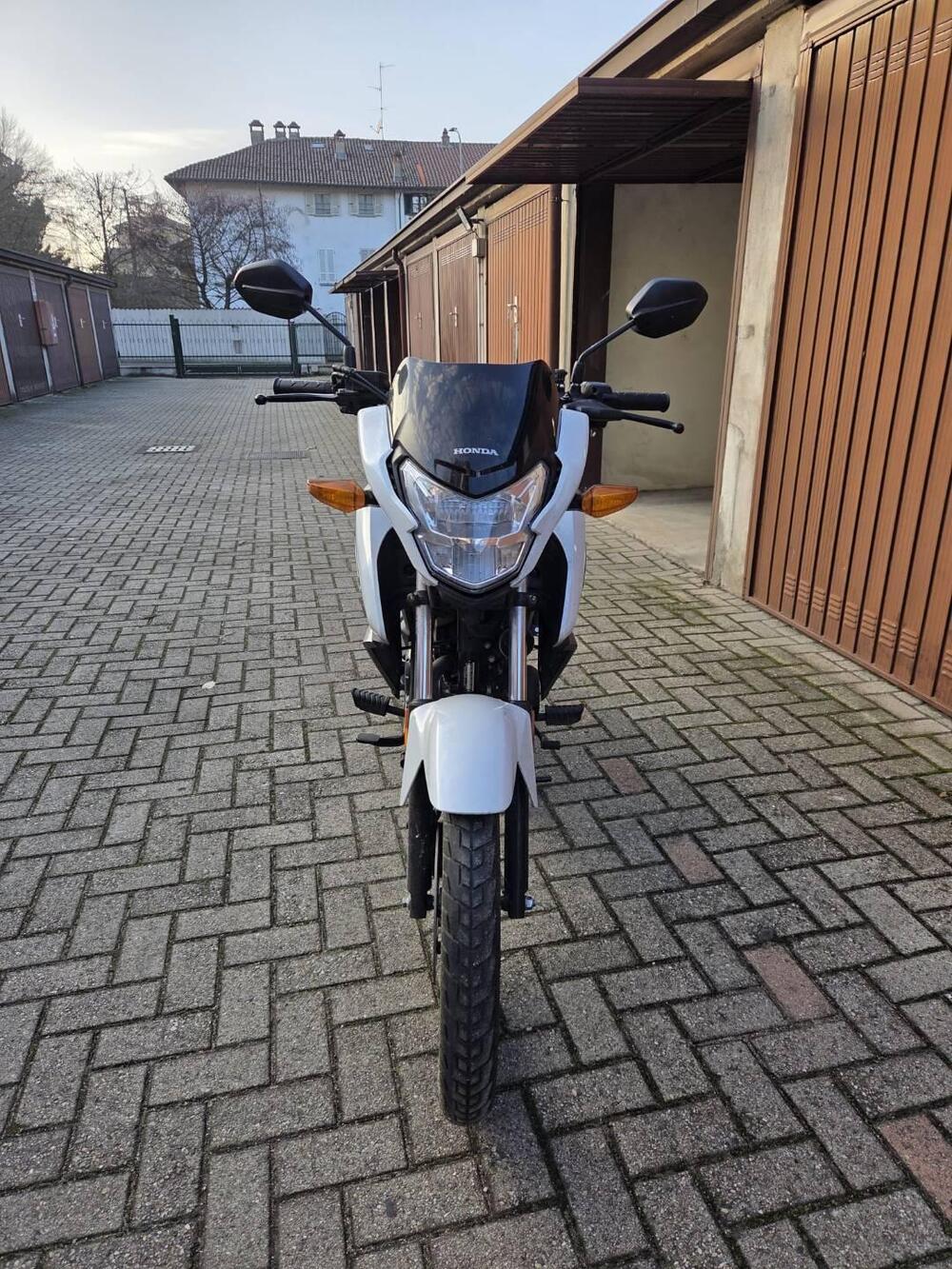 Honda CB 125 F (2021 - 25) (8)