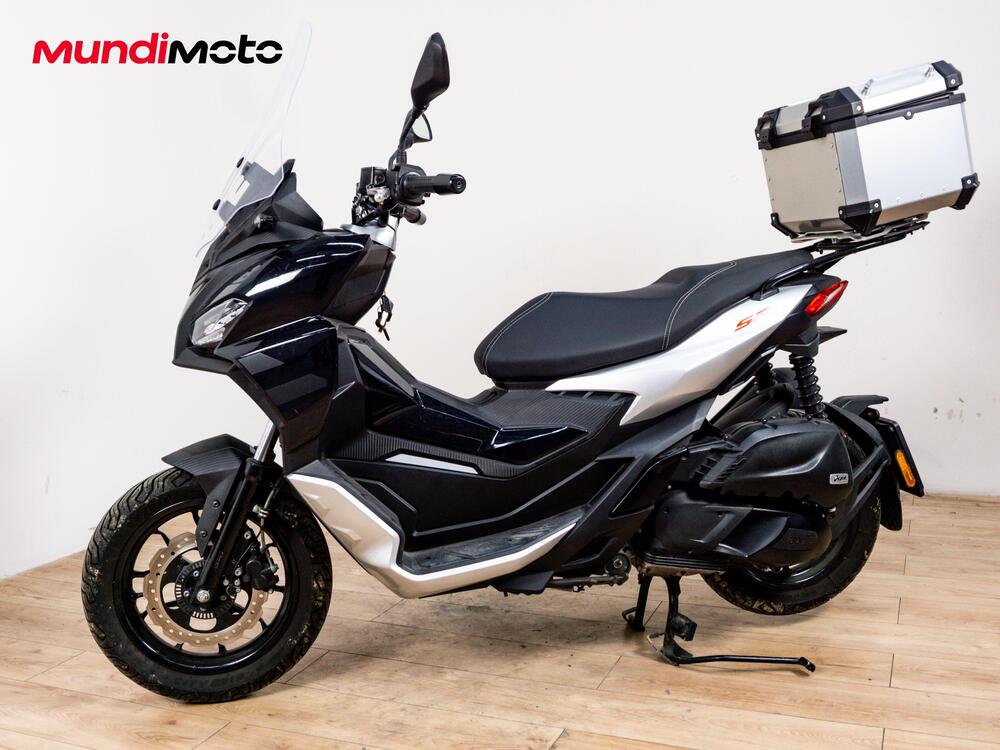 Aprilia SR GT 200 Replica (2024 - 25) (8)