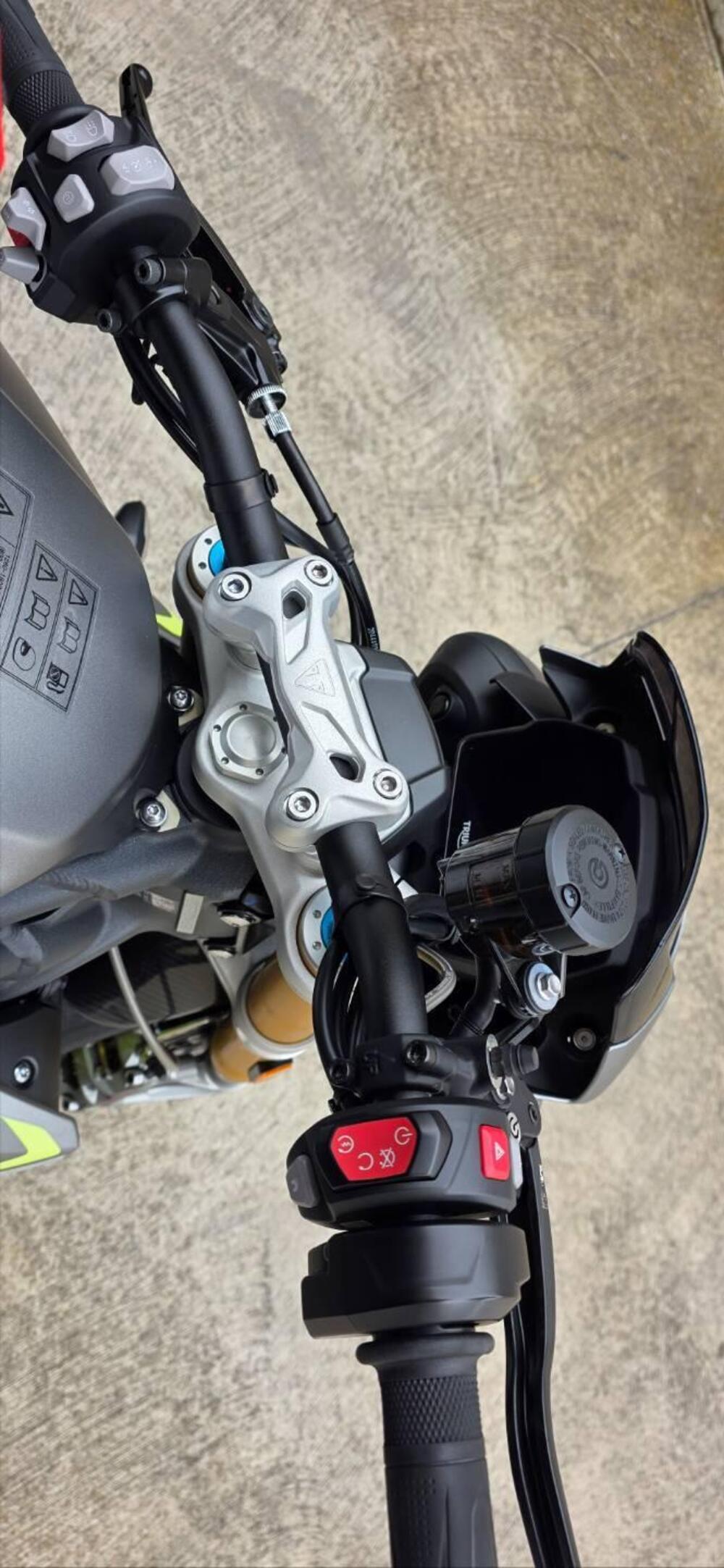 Triumph Speed Triple 1200 RS (2021 - 24) (12)
