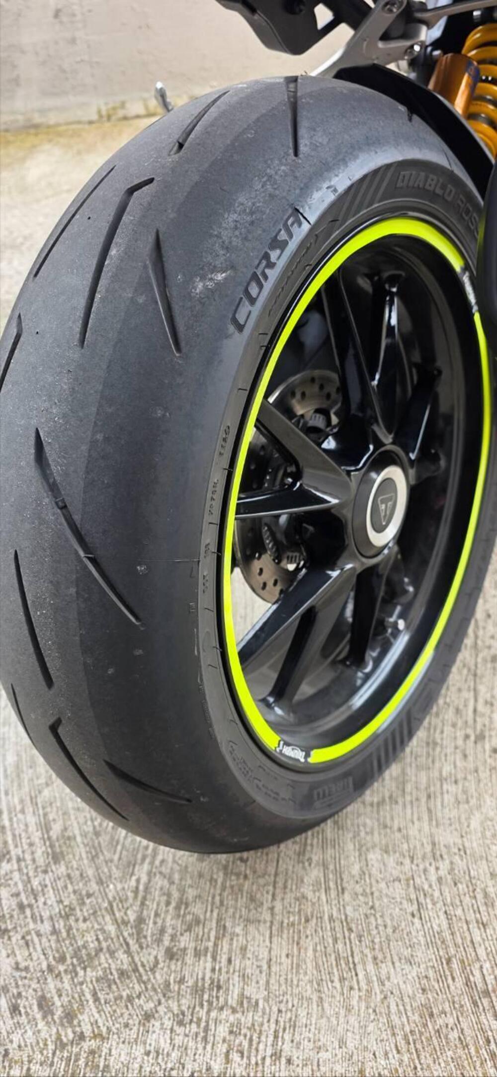 Triumph Speed Triple 1200 RS (2021 - 24) (6)