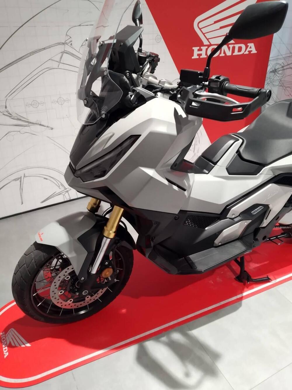 Honda X-ADV 750 (2025 - 26) (5)