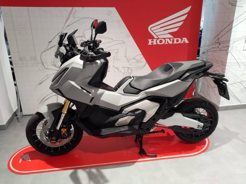 Honda X-ADV 750 (2025 - 26) (2)