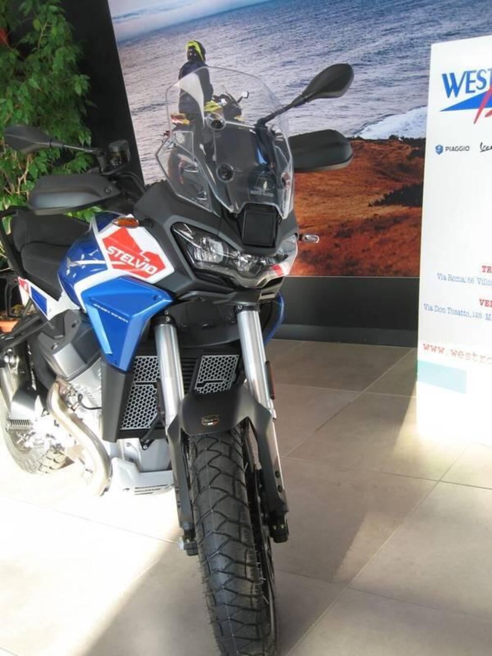 Moto Guzzi Stelvio Duecento Tributo (2025 - 26) (3)