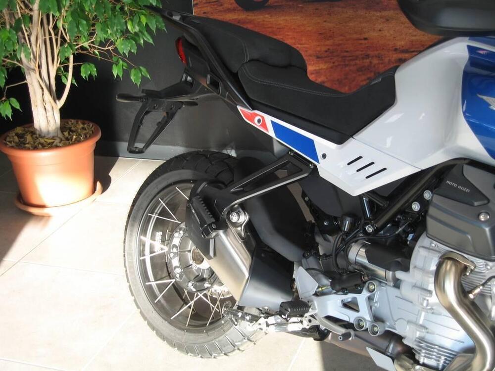 Moto Guzzi Stelvio Duecento Tributo (2025 - 26) (5)