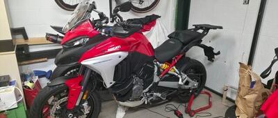 Ducati Multistrada V4 S Grand Tour (2024) usata