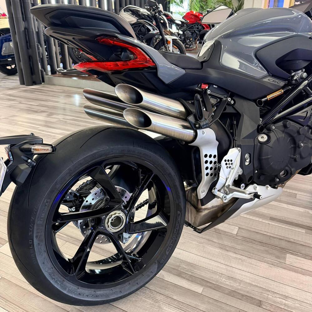 MV Agusta Brutale 1000 RS (2022 - 26) (4)