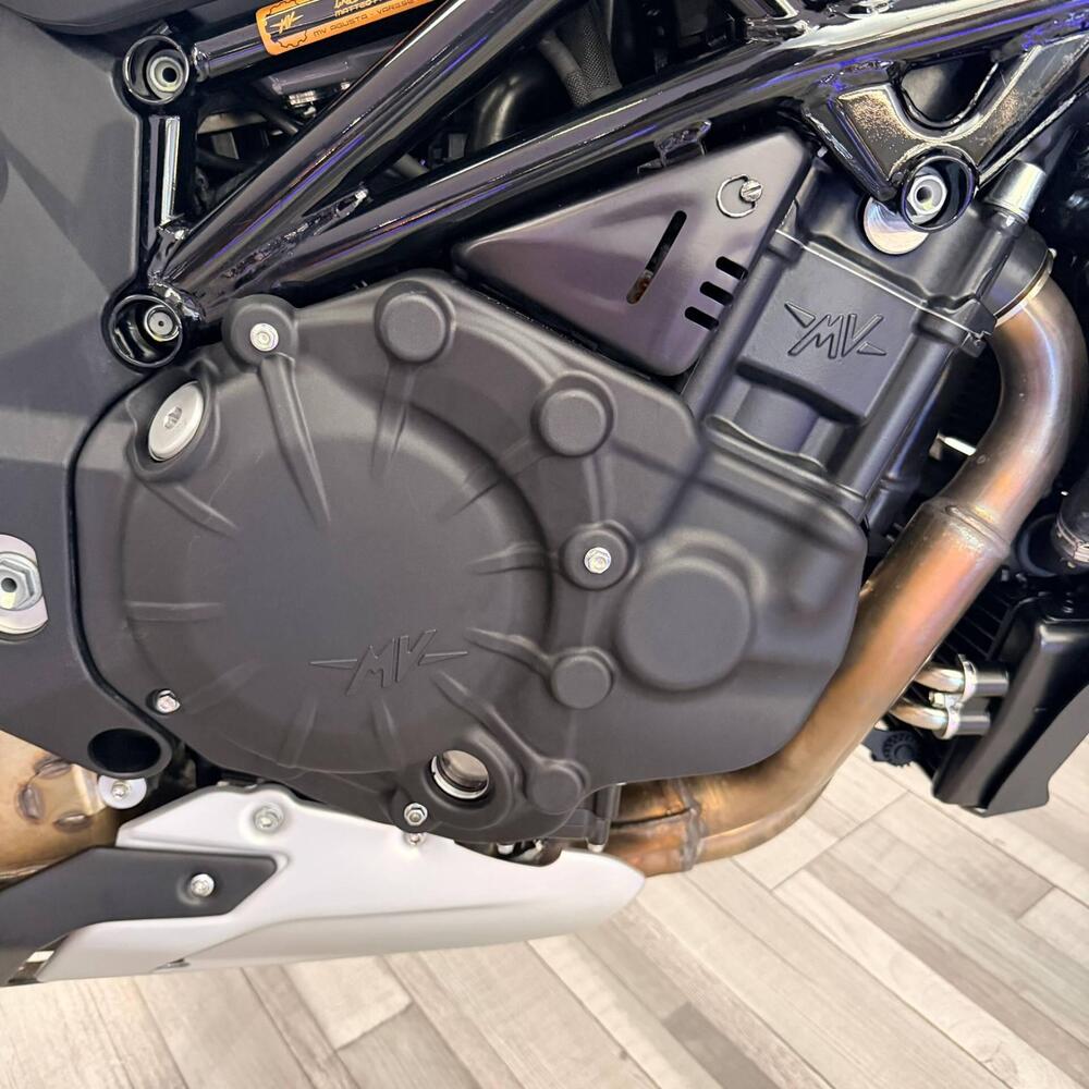 MV Agusta Brutale 1000 RS (2022 - 26) (5)