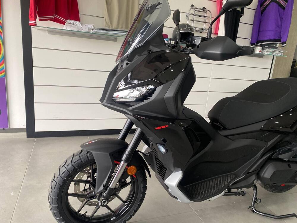 Aprilia SR GT 400 (2026) (4)