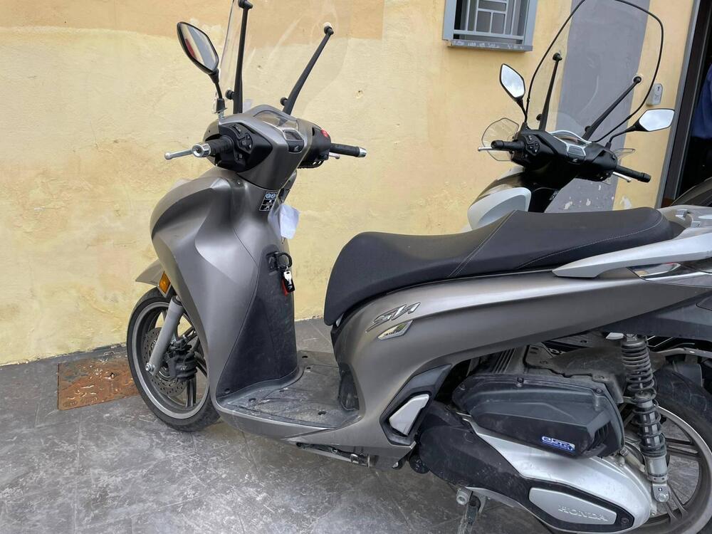 Honda SH 350 (2021 - 24) (5)