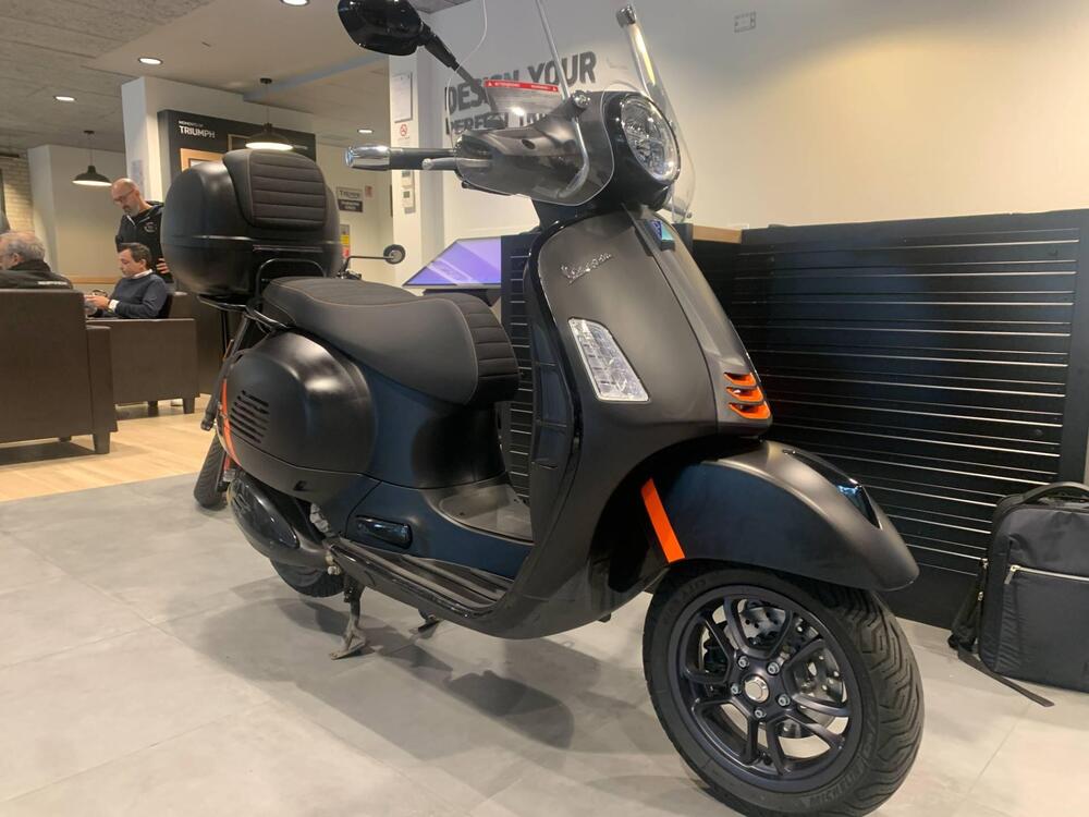 Vespa GTS 300 Super Sport (2023 - 24) (2)