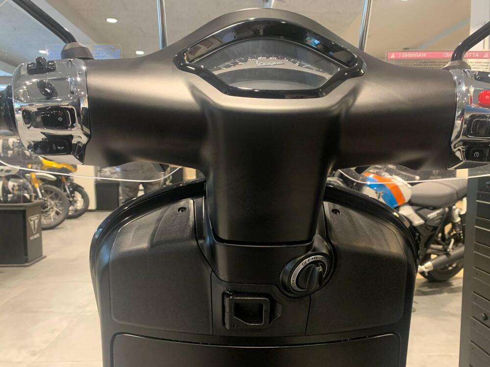 Vespa GTS 300 Super Sport (2023 - 24) (7)