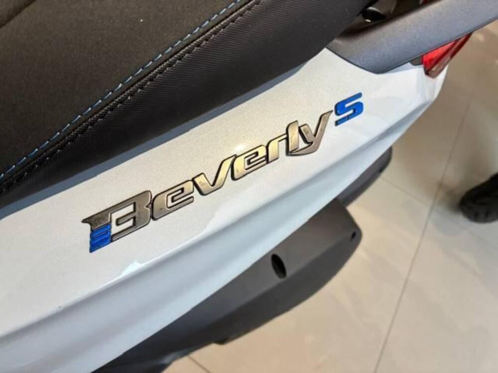 Piaggio Beverly 310 S (2025 - 26) (3)