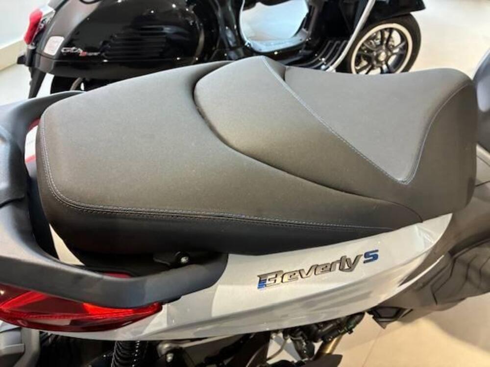 Piaggio Beverly 310 S (2025 - 26) (6)
