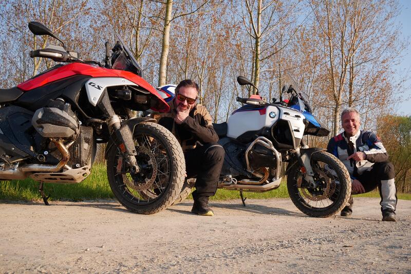 Strada o non... strada? Prendiamo GS e GSA e le gommiamo con le MICHELIN Anakee Adventure 2 [VIDEO]