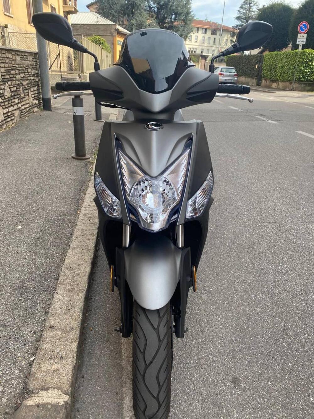 Kymco Agility 200i R16 + (2021 - 25) (3)