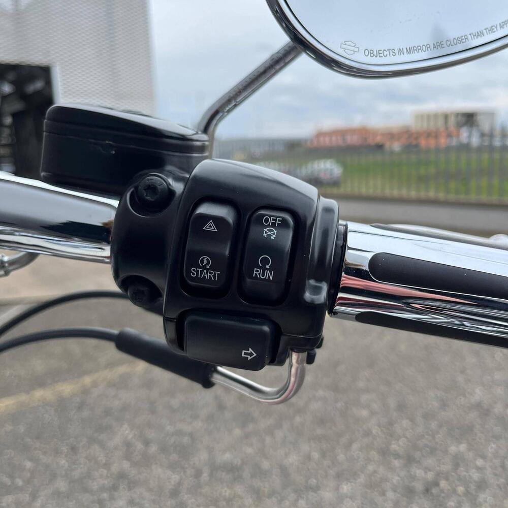 Harley-Davidson 1690 Deluxe ABS (2011 - 16) - FLSTN (7)