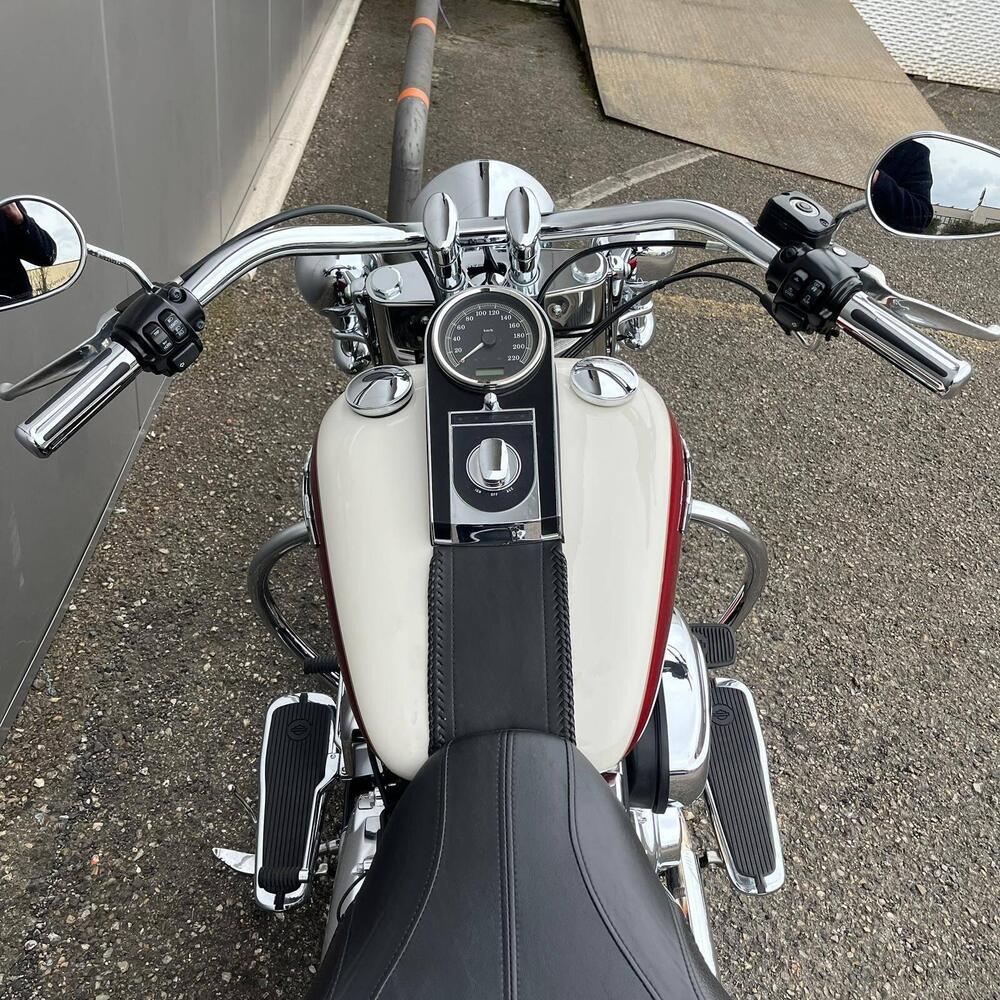 Harley-Davidson 1690 Deluxe ABS (2011 - 16) - FLSTN (9)