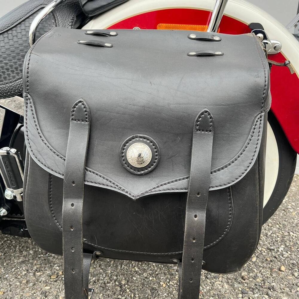 Harley-Davidson 1690 Deluxe ABS (2011 - 16) - FLSTN (19)