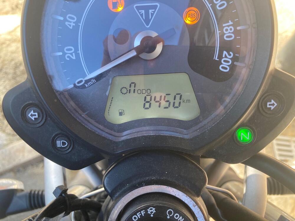 Triumph Scrambler (2006 - 17) (3)