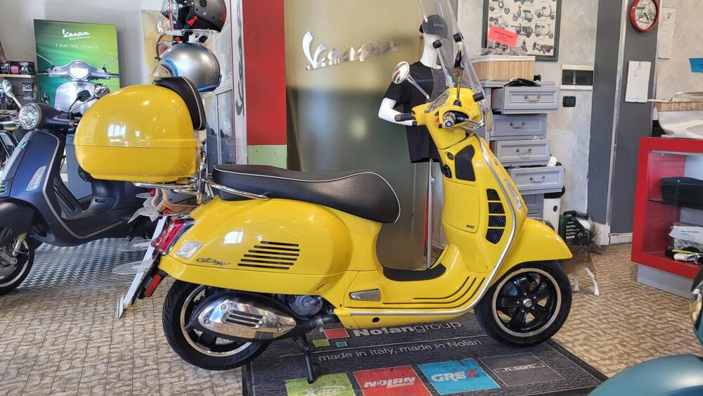 Vespa GTS 300 Super Hpe (2021 - 22)