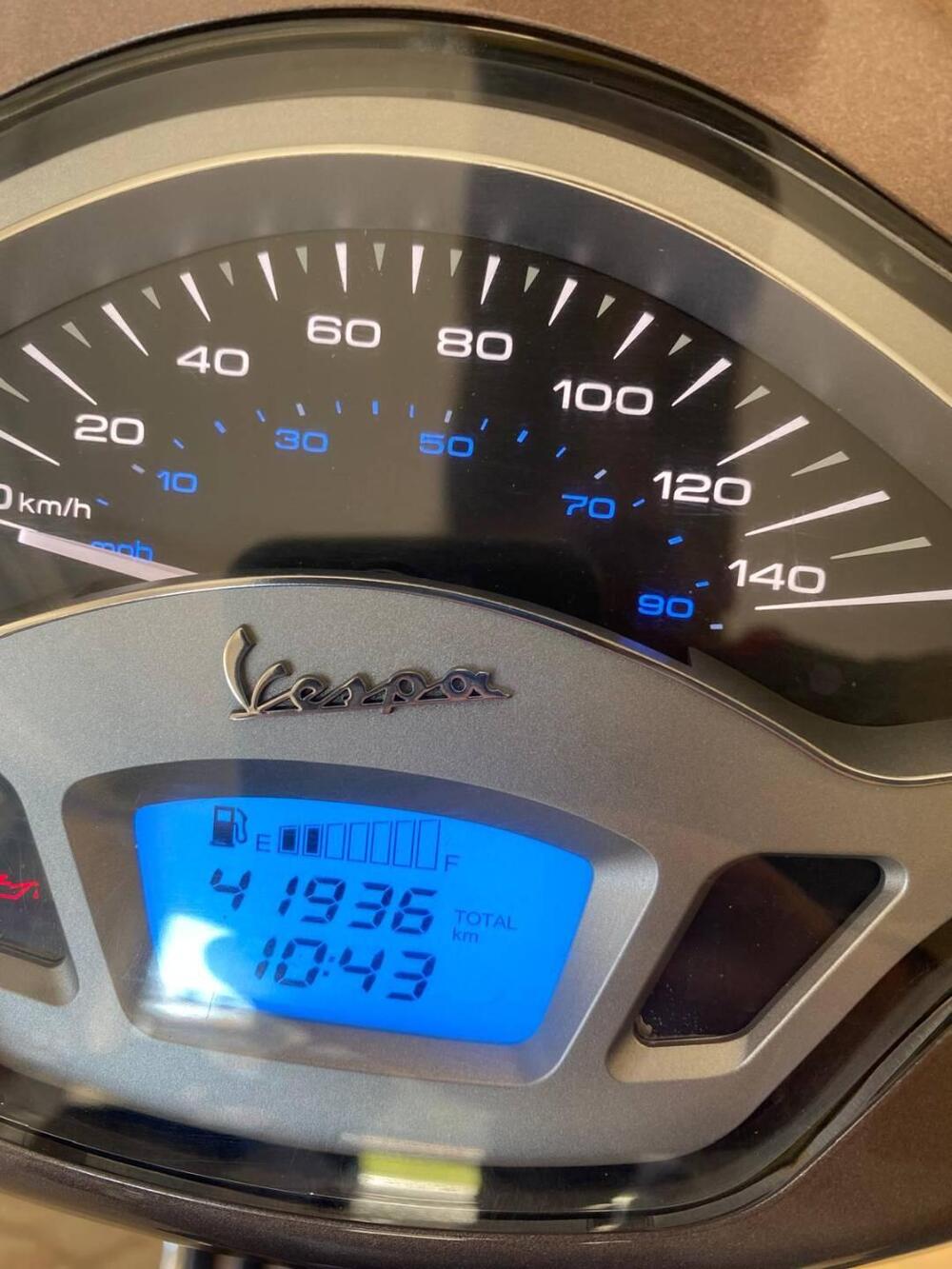 Vespa Primavera 125 3V ie ABS (2014 - 16) (4)