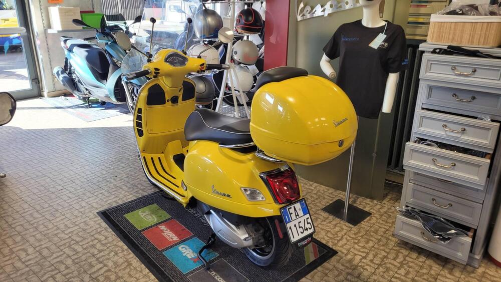 Vespa GTS 300 Super Hpe (2021 - 22) (4)