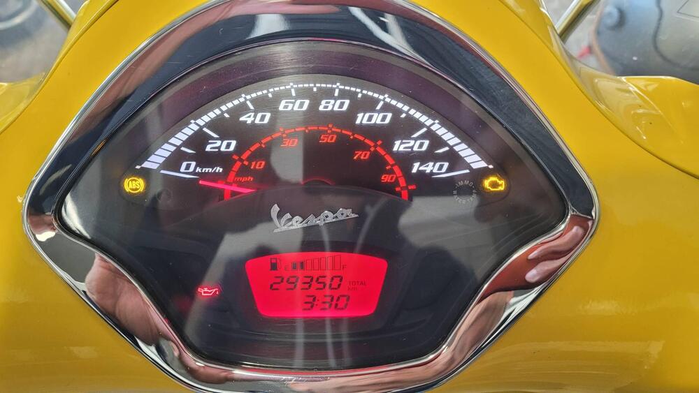 Vespa GTS 300 Super Hpe (2021 - 22) (5)