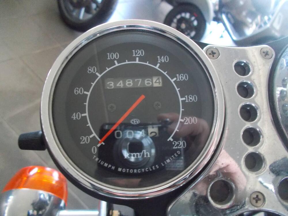 Triumph Thunderbird 900 (1995 - 01) (6)