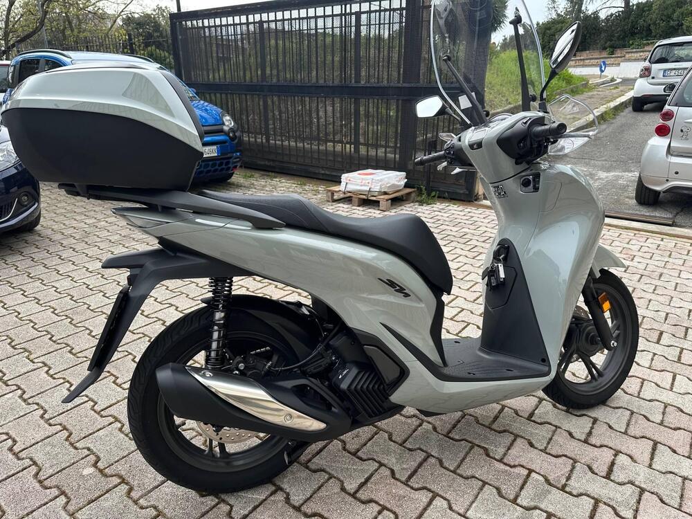 Honda SH 125i (2024 - 25) (6)