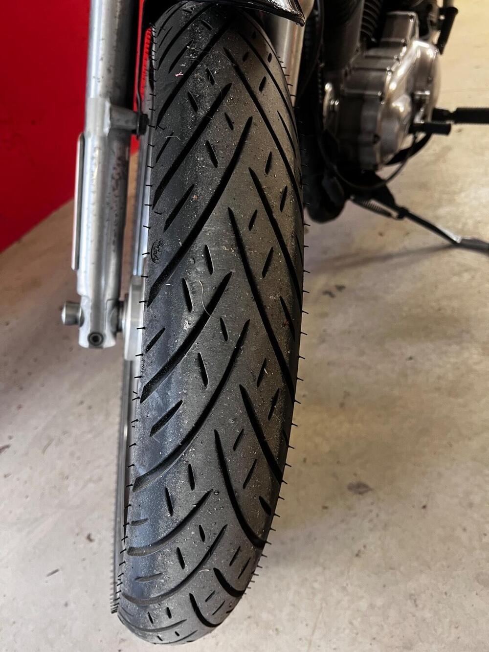 Harley-Davidson 883 (2008 - 09) - XL (8)