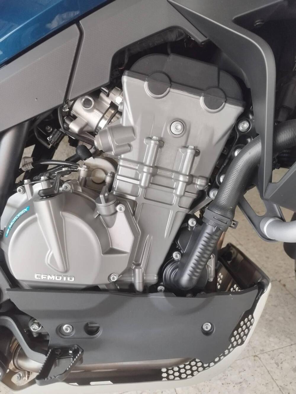 CFMOTO 800MT Touring (2022 - 26) (3)