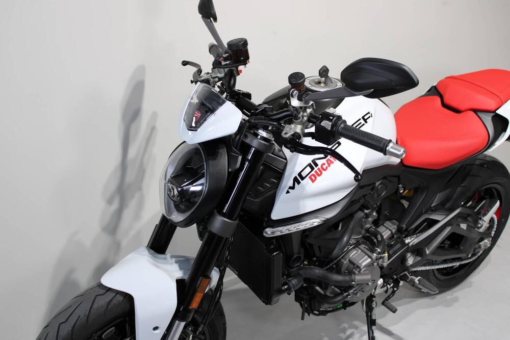 Ducati Monster 937 (2021 - 25) (8)