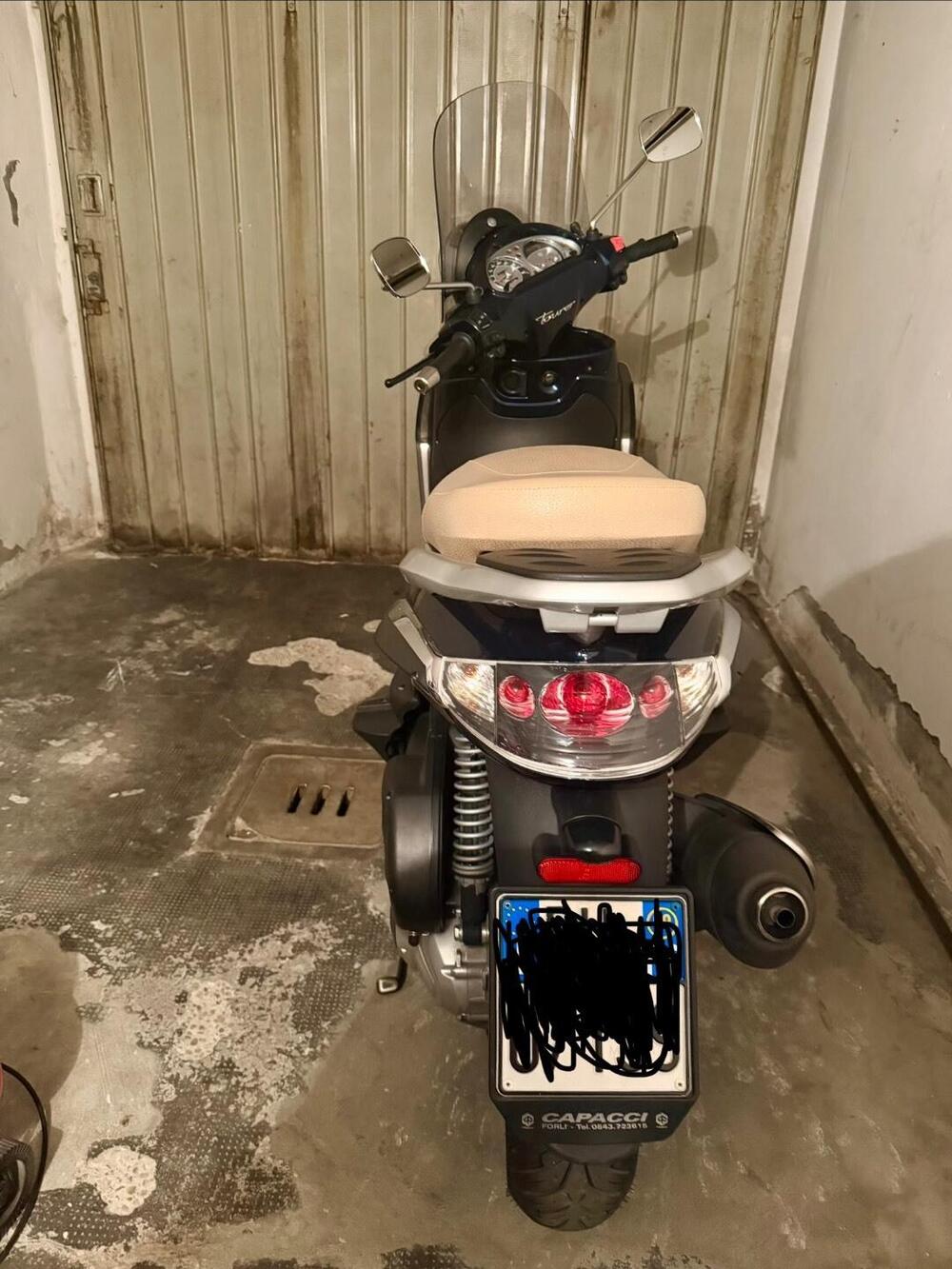 Piaggio Beverly 300 i.e. (2010 - 16) (6)