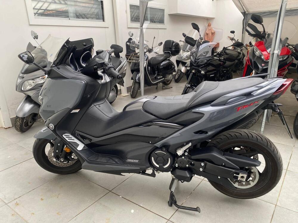 Yamaha T-Max 560 Tech Max (2022 - 24) (2)
