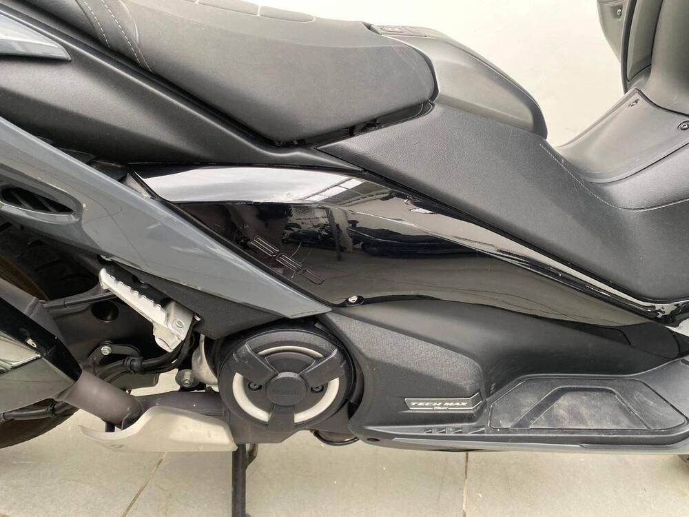 Yamaha T-Max 560 Tech Max (2022 - 24) (8)
