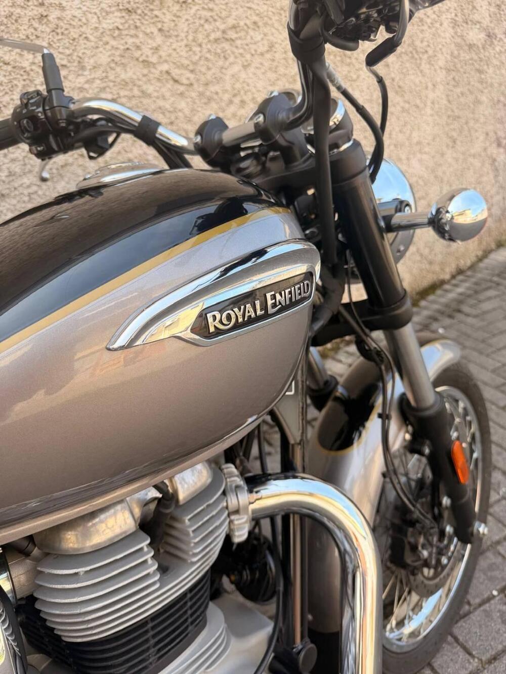 Royal Enfield Meteor 350 Aurora (2024 - 26) (4)