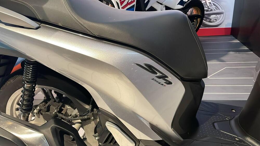 Honda SH 150i (2017 - 19) (4)