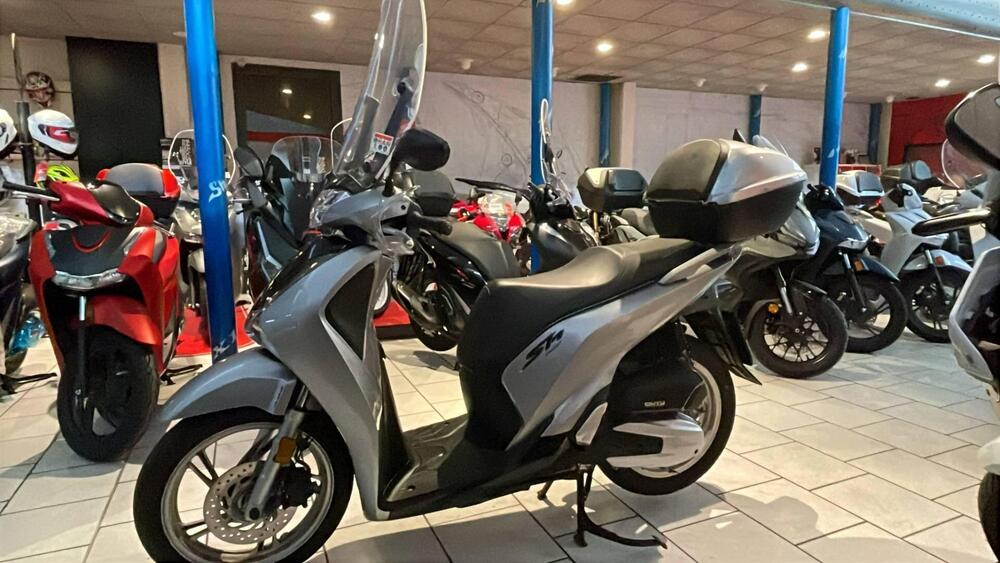 Honda SH 150i (2017 - 19) (2)
