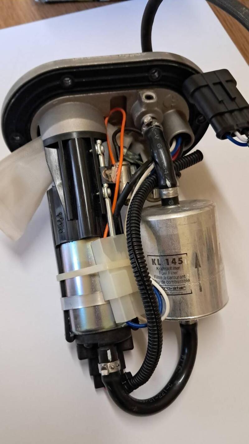 pompa benzina V7 cafe' classic/V7 race/V7classic 2 Moto Guzzi