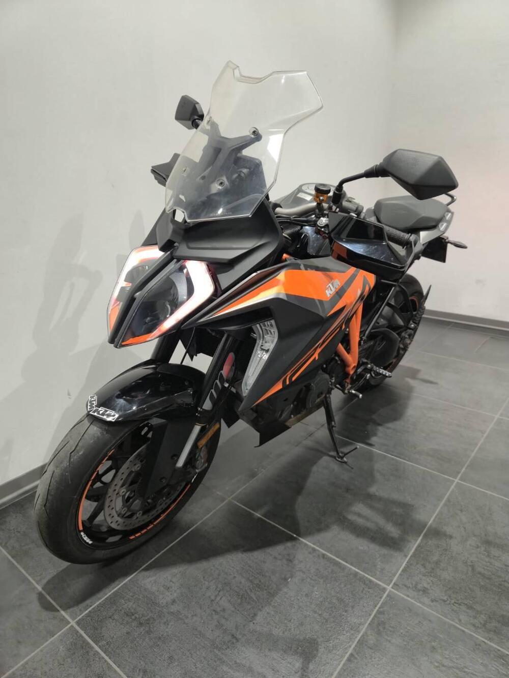 KTM 1290 Super Duke GT (2019 - 20) (3)