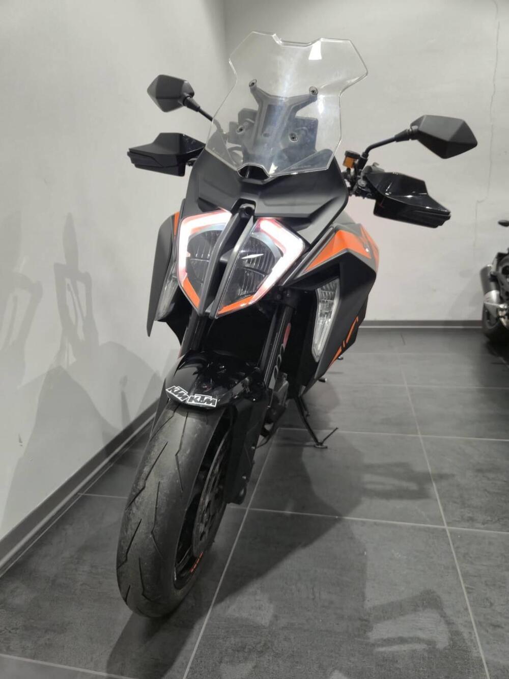 KTM 1290 Super Duke GT (2019 - 20) (4)