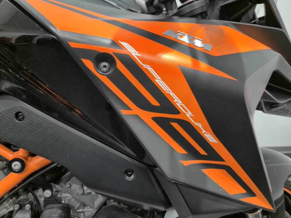 KTM 1290 Super Duke GT (2019 - 20) (10)