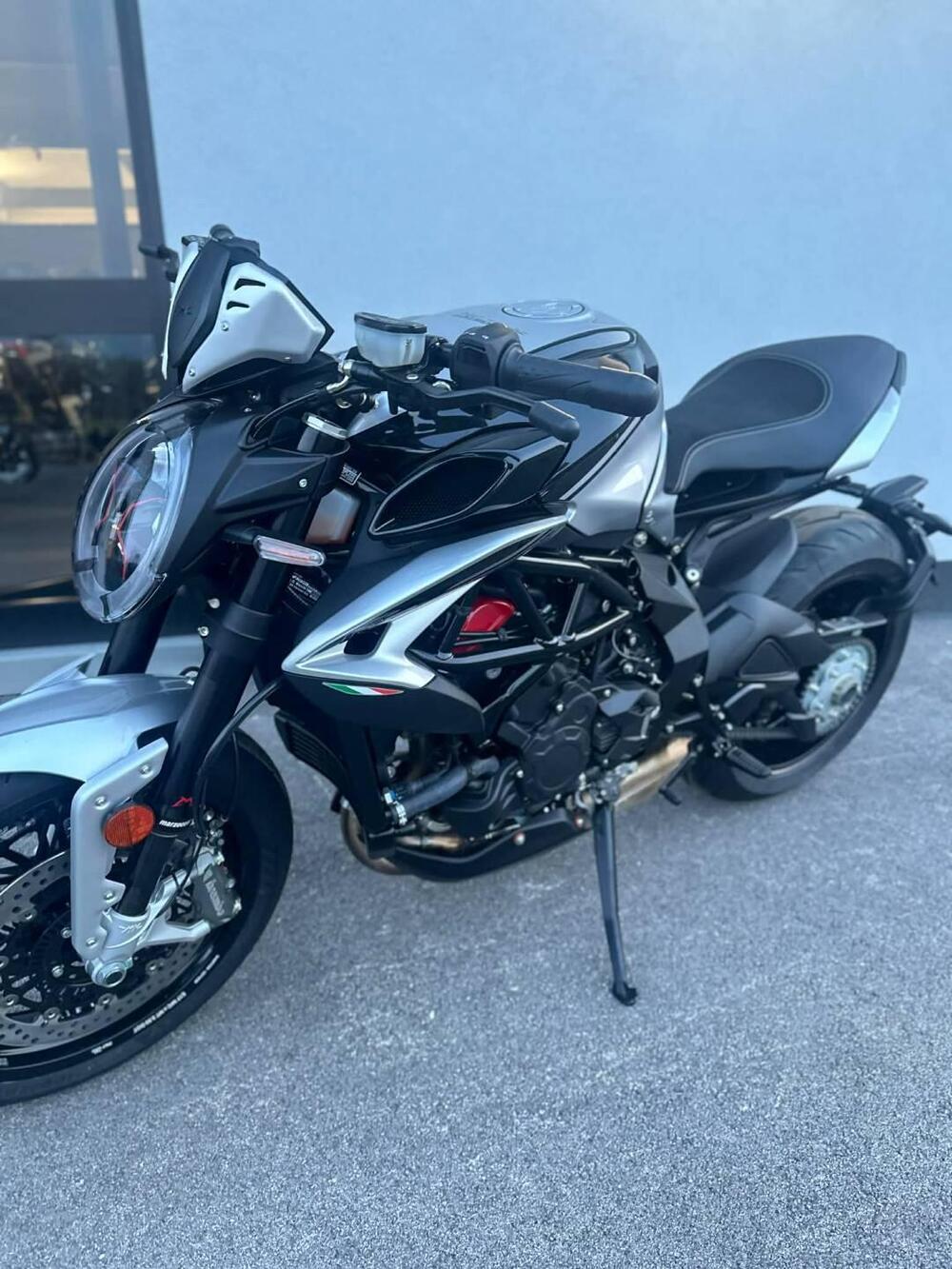 MV Agusta Dragster 800 RR Ottantesimo (2025 - 26) (7)