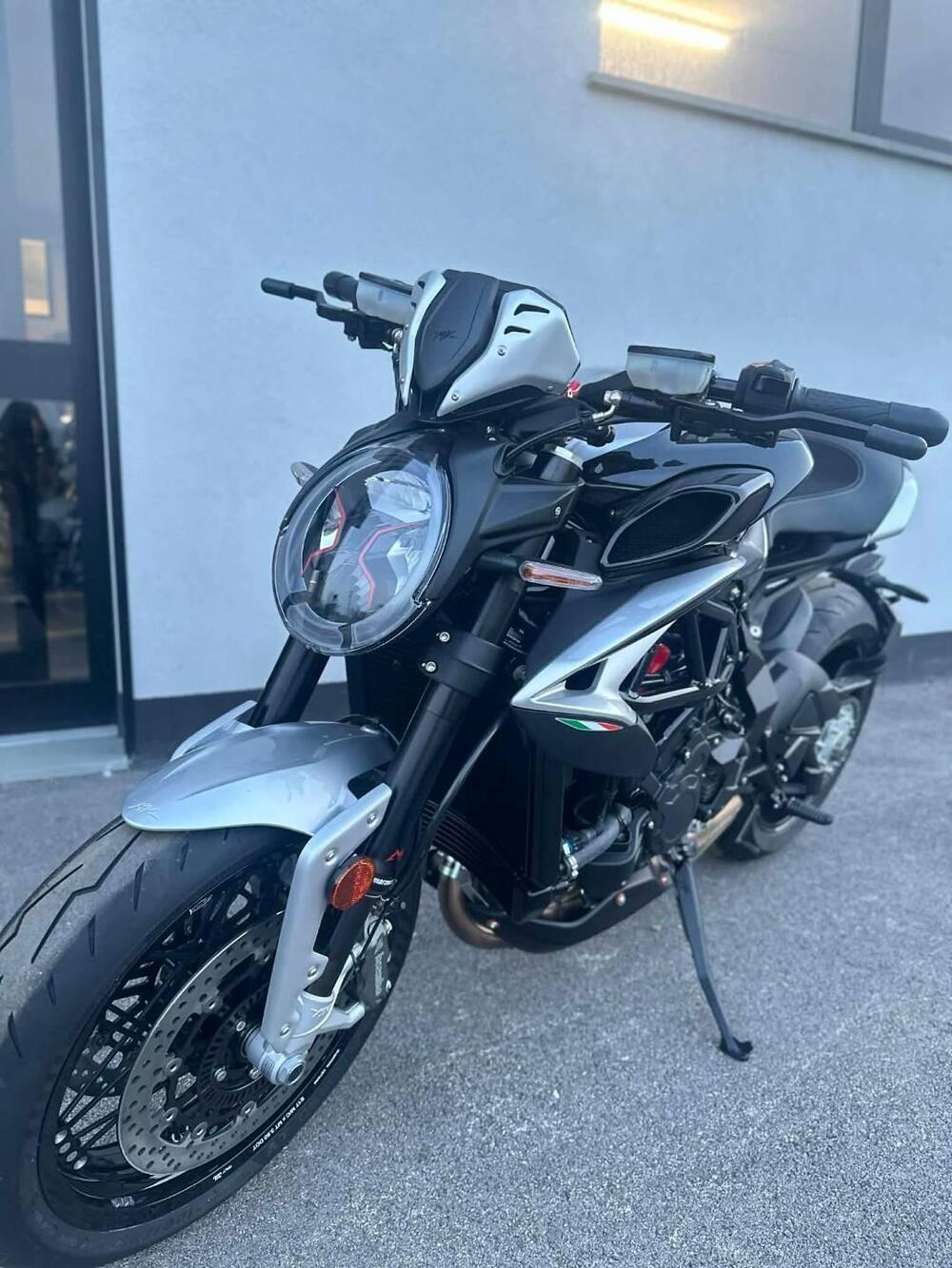 MV Agusta Dragster 800 RR Ottantesimo (2025 - 26) (11)