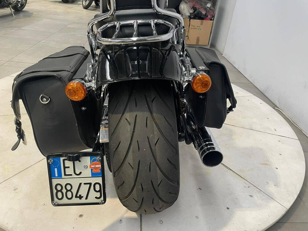 Harley-Davidson 1800 Breakout (2012 - 14) - FXSBSE (2)