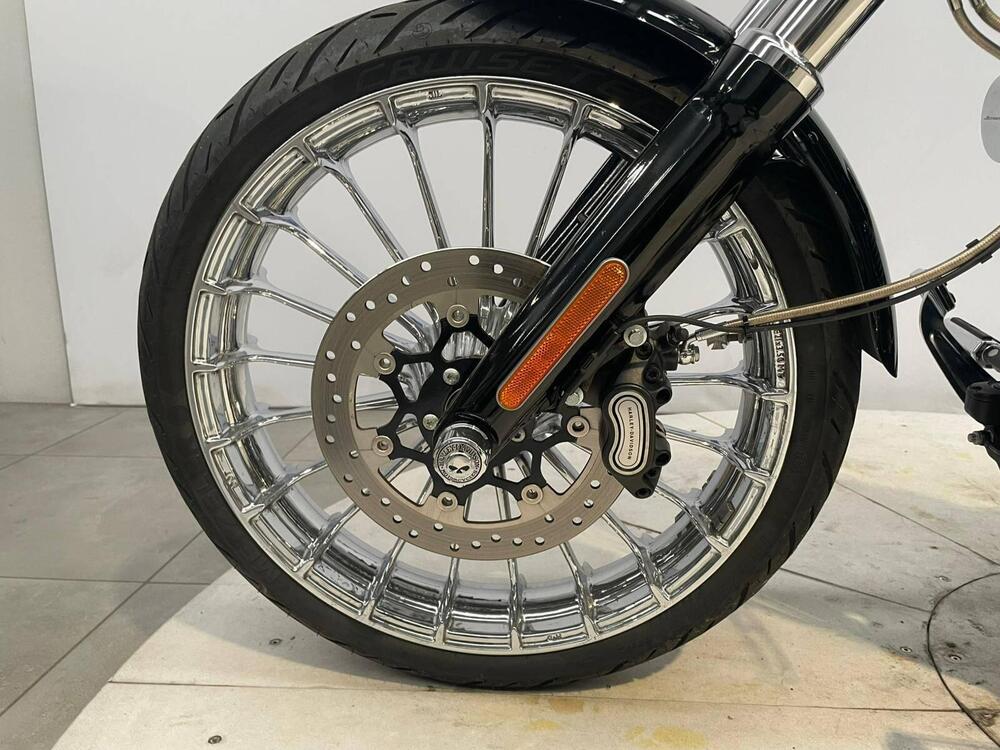 Harley-Davidson 1800 Breakout (2012 - 14) - FXSBSE (10)