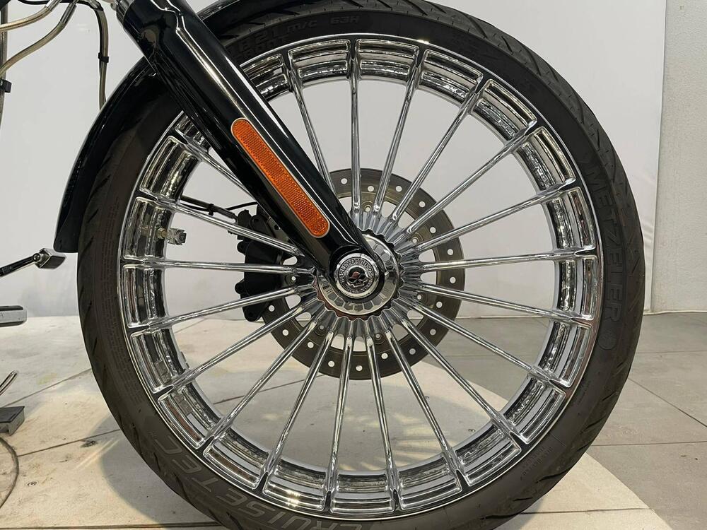 Harley-Davidson 1800 Breakout (2012 - 14) - FXSBSE (16)