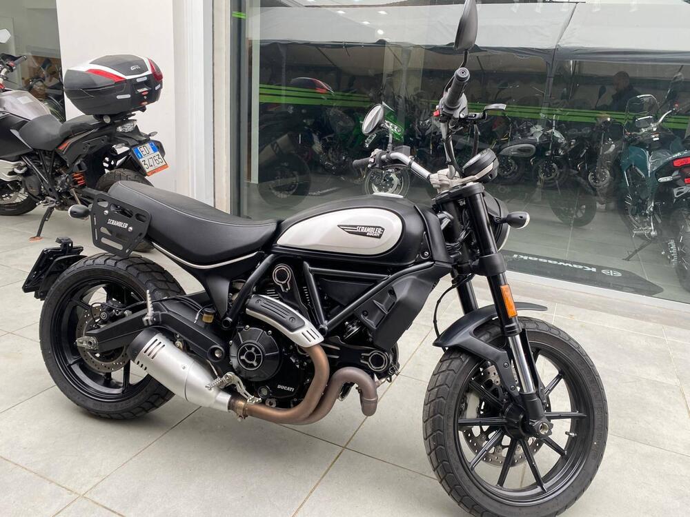 Ducati Scrambler 800 Icon Dark (2021 - 22) (2)
