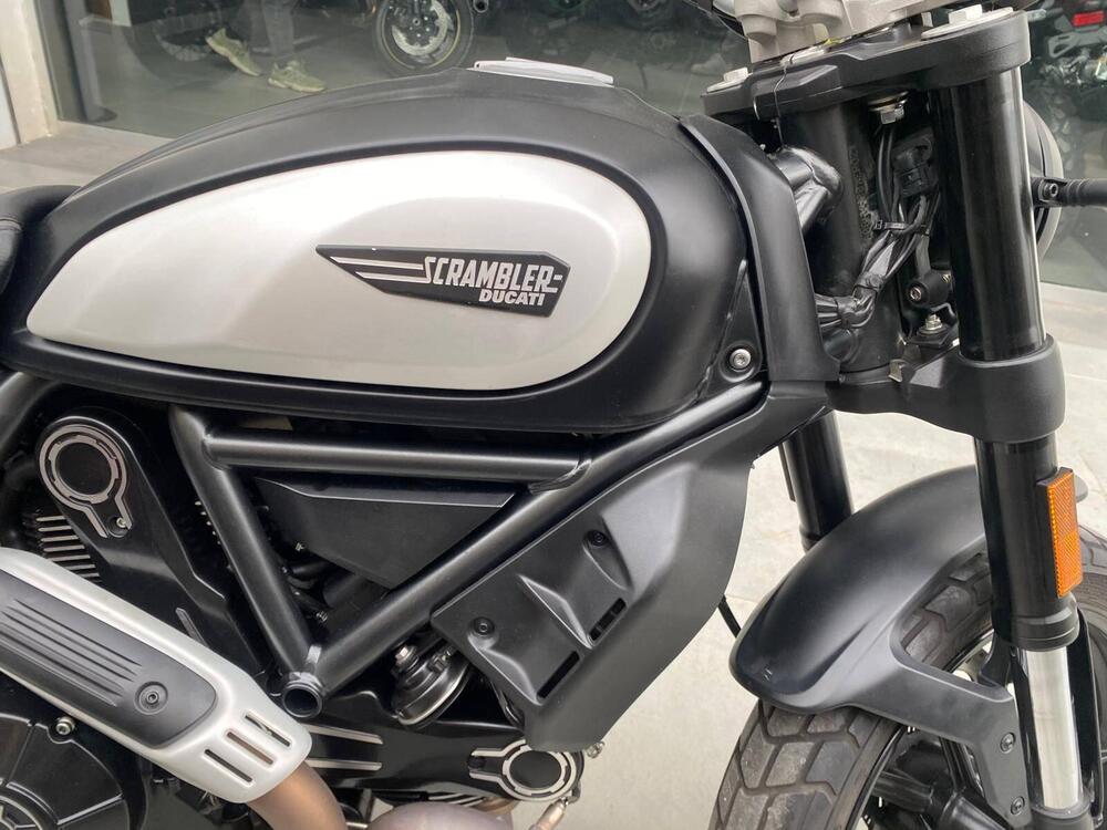 Ducati Scrambler 800 Icon Dark (2021 - 22) (7)