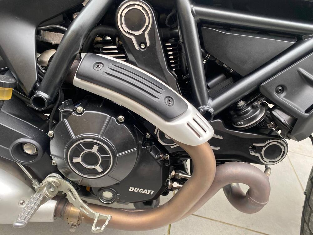 Ducati Scrambler 800 Icon Dark (2021 - 22) (8)